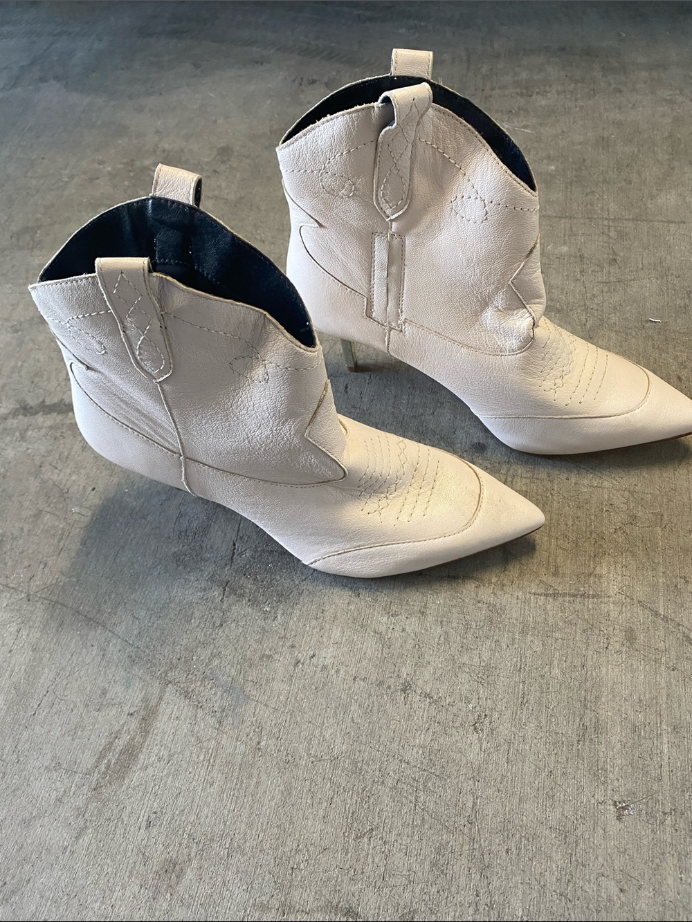 Jessica Simpson Cream Pointed Western Ankle Booties